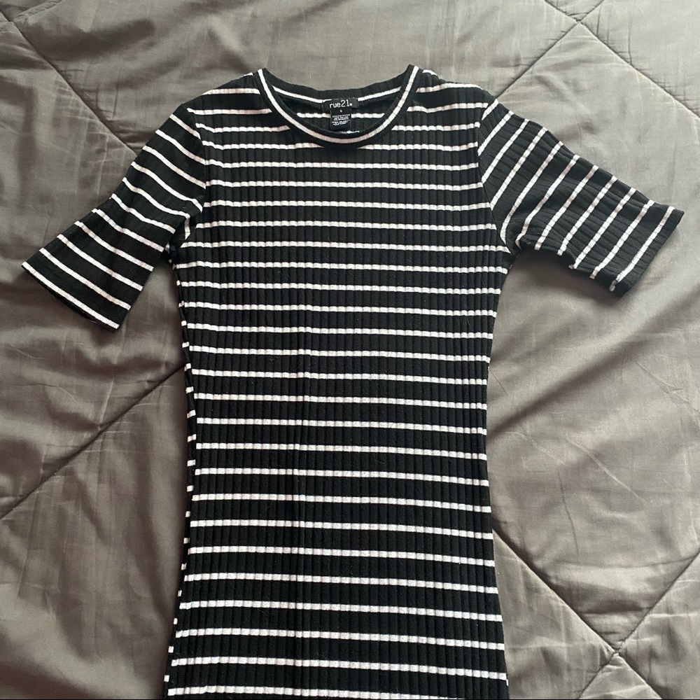 black and white bodycon dress